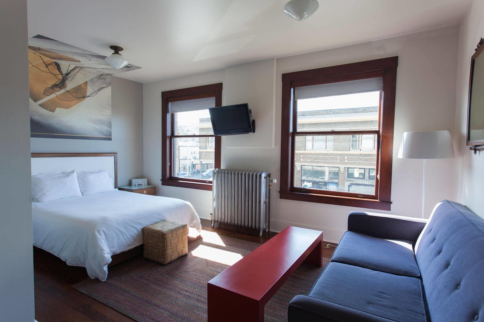Commodore Hotel アストリア エクステリア 写真